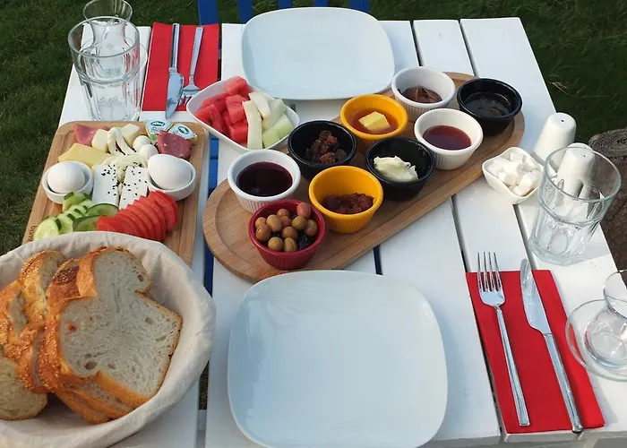 Lapis Port Surf Alojamento de Acomodação e Pequeno-almoço Alacati