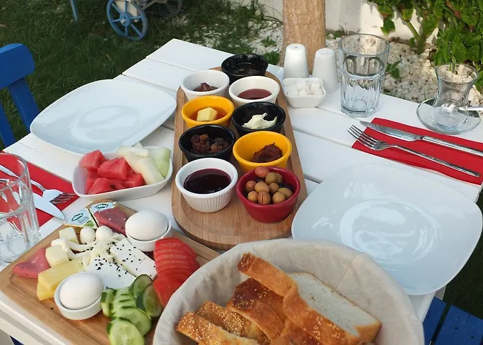 Lapis Port Surf Bed & Breakfast