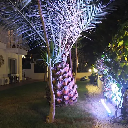 Bed & Breakfast Lapis Port Surf Alaçatı