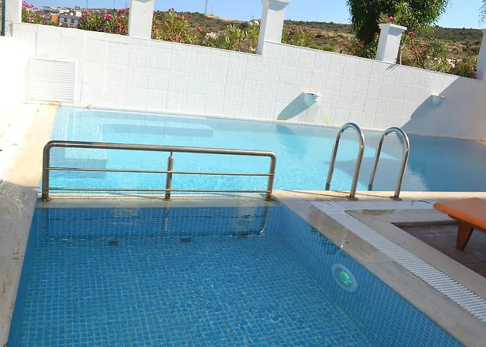 Lapis Port Surf Bed and breakfast 2*