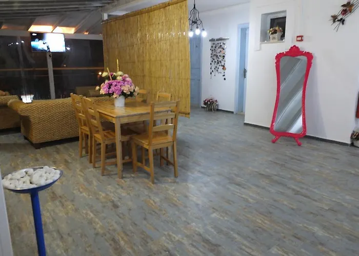 Lapis Port Surf Alaçatı