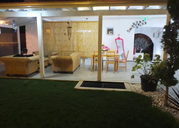 Oda ve Kahvaltı Lapis Port Surf Alaçatı